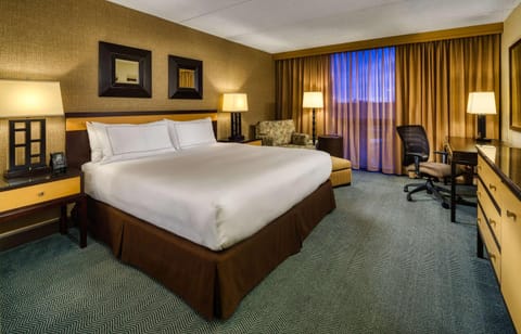 DoubleTree by Hilton Chicago - Arlington Heights Hotel in Arlington Heights