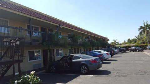 Anaheim Astoria Inn & Suites Motel in Anaheim