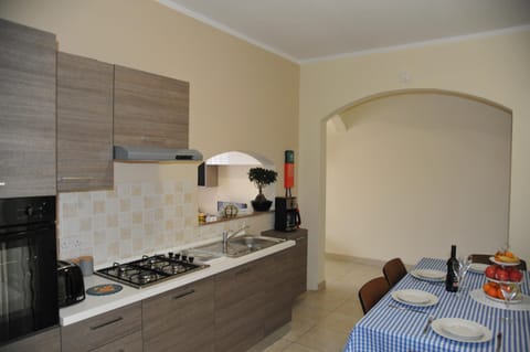 Doms Apartment Apartamento in Malta