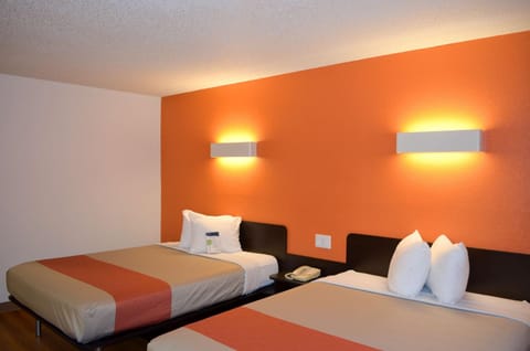 Motel 6 - Newest - Ultra Sparkling Approved - Chiropractor Approved Beds - New Elevator - Robotic Massages - New 2023 Amenities - New Rooms - New Flat Screen TVs - All American Staff - Walk to Longhorn Steakhouse and Ruby Tuesday - Book Today and SAVE Hotel in Camden County