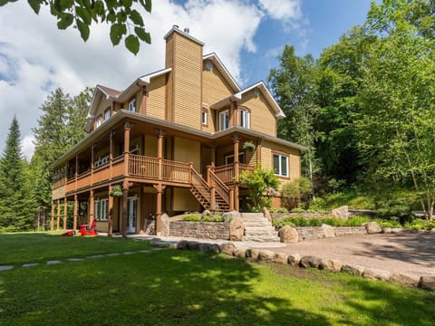 Les Dames du Lac Bed and Breakfast in Mont-Tremblant