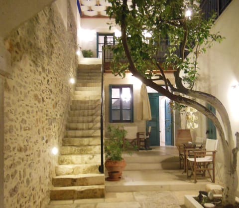 Villa Aposperitis Chalet in Panormos in Rethymno