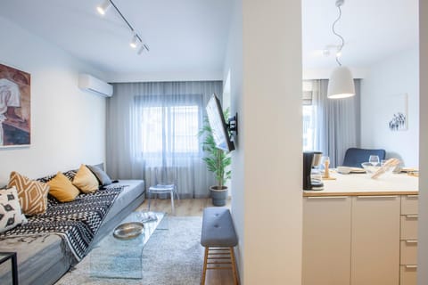 Alterra Vita City Apartment Condo in Thessaloniki