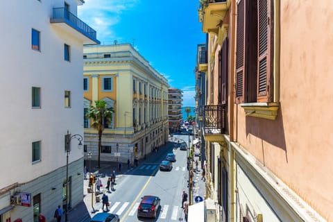 City view, Sea view