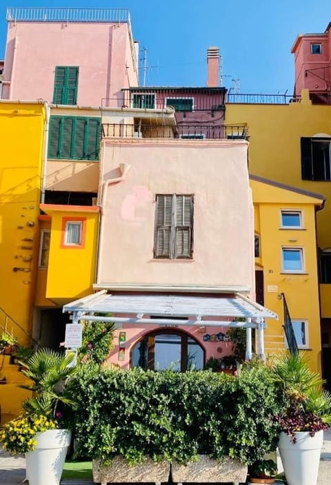 Frantoio Apartment in Liguria
