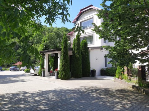 Vila Roca Hotel and SPA Alojamiento y desayuno in Cluj County