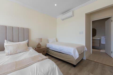 L X I Camps Bay Bed and Breakfast in Camps Bay