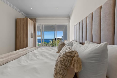 L X I Camps Bay Bed and Breakfast in Camps Bay