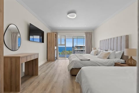 L X I Camps Bay Bed and Breakfast in Camps Bay