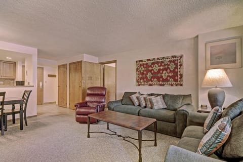 VS643 Square Condo Apartment in Copper Mountain