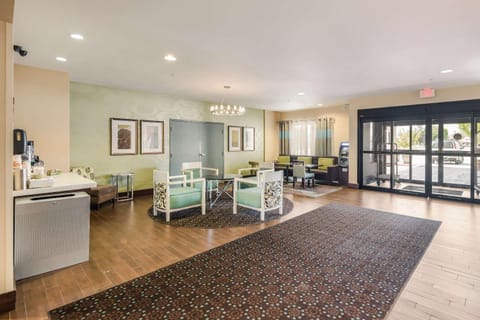 Quality Inn & Suites Quincy - Downtown Hôtel in Quincy
