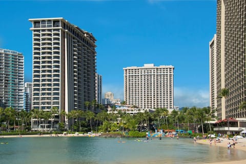 Hilton Grand Vacations Club at Hilton Hawaiian Village Estância in McCully-Moiliili