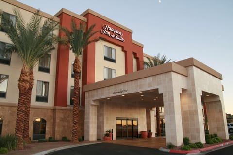 Hampton Inn & Suites Las Vegas South Hotel in Paradise