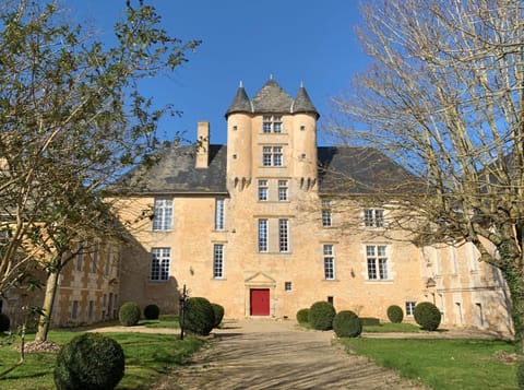 Facade/entrance, Garden