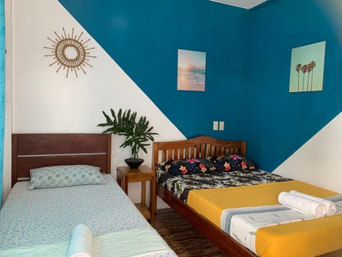Pisces Tourist Inn - Port Barton Inn in San Vicente