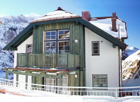 Property building, Mountain view