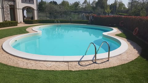 Villa Villacolle Condo in Sirmione