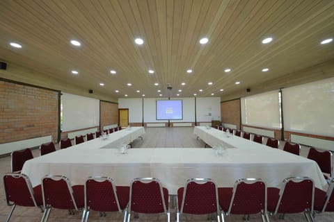 Meeting/conference room