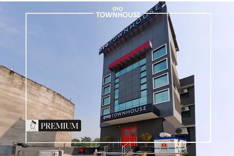 Townhouse Singapore Mall Hôtel in Lucknow