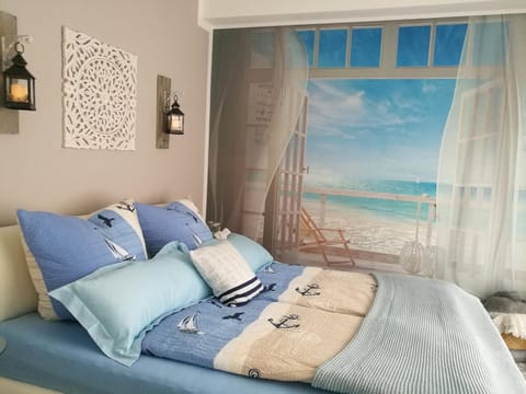 Bed, Photo of the whole room