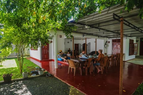 Gihan Guesthouse Hotel in Mirissa