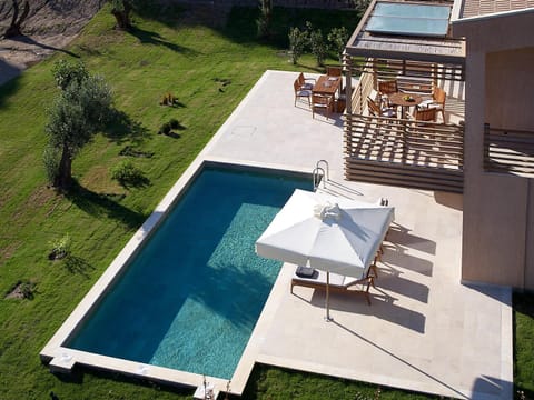 Balcony/Terrace, Swimming pool