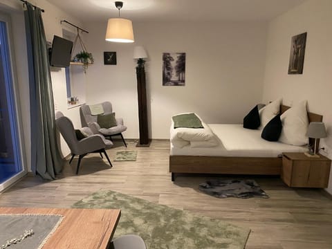 Photo of the whole room, Bedroom