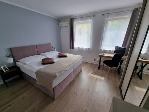 Apartment Residence Bratislava FREE PARKING Condo in Bratislava