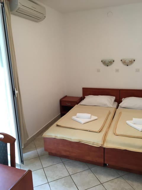 Rosemary Apartments & Rooms Bed and Breakfast in Mali Losinj