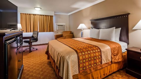 Lompoc Valley Inn and Suites Hotel in Lompoc
