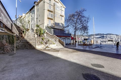 IMMOGROOM - 8 min from the Palais - AC - Quai St Pierre Apartment in Cannes