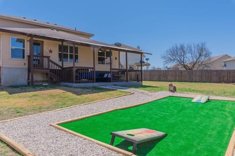 Luxury 6br Home, Game Room By Lackland & Seaworld House in San Antonio