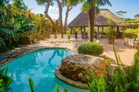 Spring, Day, Natural landscape, Garden, Garden view, Mountain view, Pool view, Swimming pool, sunbed