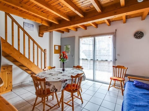 Duplex T3 7 pers, calme, terrasse, parking, proche Luz-St-Sauveur - FR-1-402-36 Apartment in Luz-Saint-Sauveur