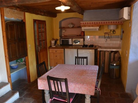 Maison Grospierres, 2 pièces, 3 personnes - FR-1-382-64 Casa in Grospierres