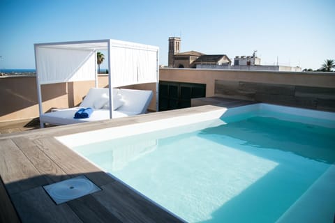 Balcony/Terrace, Landmark view, Sea view, Swimming pool