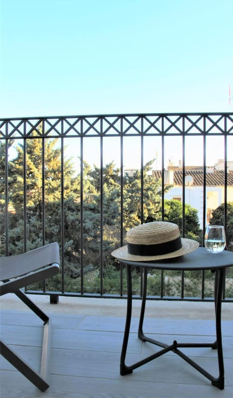 Balcony/Terrace, Garden view