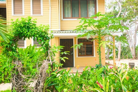 Casa de Admirada Home House in Bay Islands Department