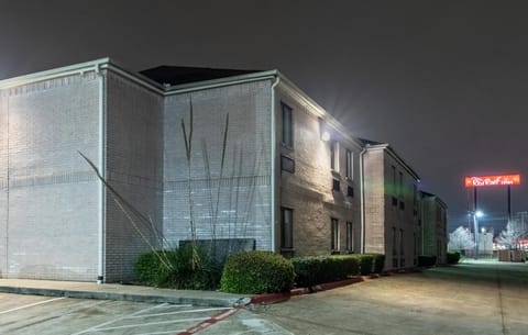 Red Roof Inn Fort Worth - Saginaw Motel in Fort Worth