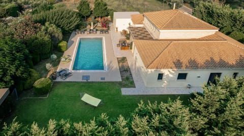 Property building, Garden view, Pool view