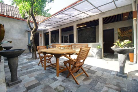 Watu Agung Guest House Alojamiento y desayuno in Special Region of Yogyakarta
