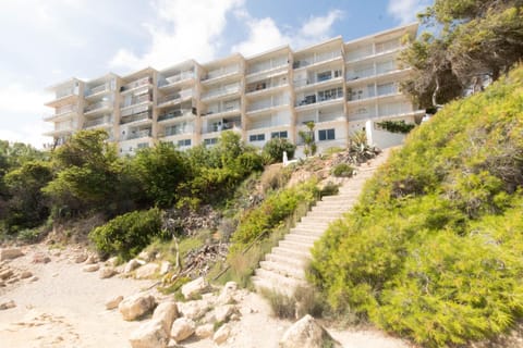 Facade/entrance, Off site, Natural landscape, Beach, Landmark view