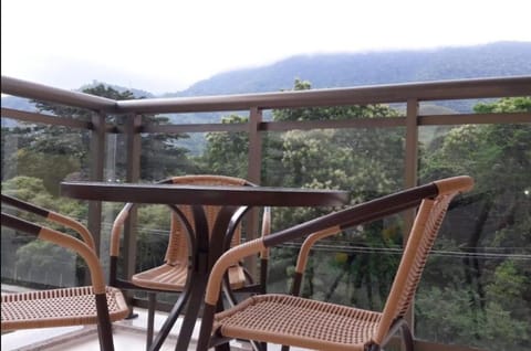 Balcony/Terrace, Mountain view