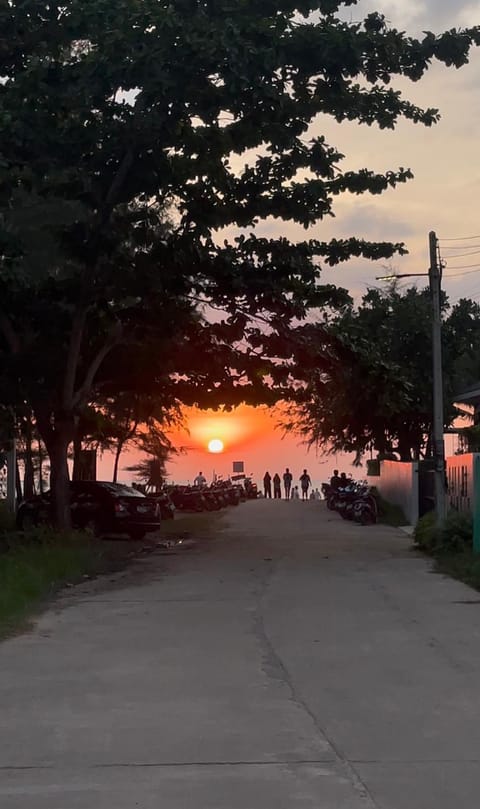 Lanta Palm Beach Resort , Beach Bungalow - Koh Lanta Hotel in Sala Dan