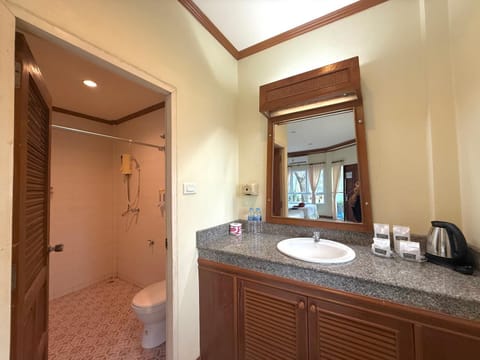 Lanta Palm Beach Resort , Beach Bungalow - Koh Lanta Hotel in Sala Dan