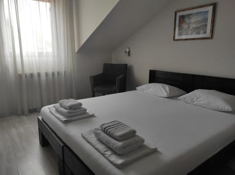 Apartments & Accommodation Stojic Bed and Breakfast in Novi Sad