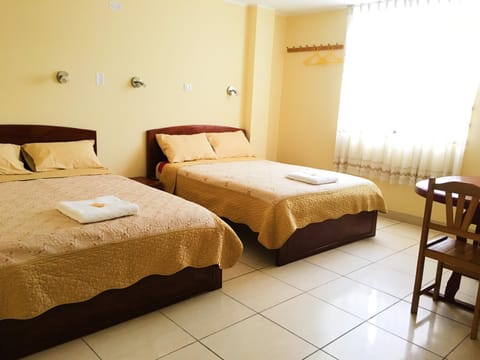 Bed, Decorative detail, towels