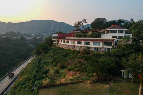 Facade/entrance, Neighbourhood, Bird's eye view