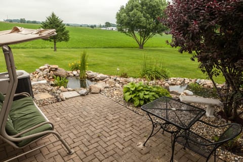 Patio, Garden view