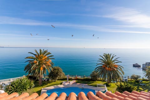 Balcony/Terrace, Pool view, Sea view